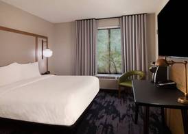 Fairfield Inn & Suites by Marriott Charleston 5