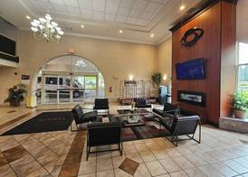 Ramada by Wyndham SeaTac Airport 2