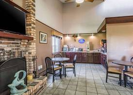 Rodeway Inn Saint Joseph 3