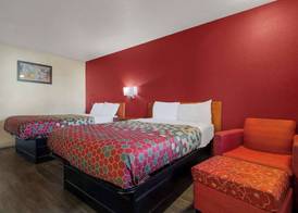 Econo Lodge Goldsboro Hwy 70 5