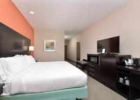 Holiday Inn Express & Suites AUSTIN SOUTH by IHG 5