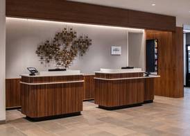 Courtyard by Marriott Olympia 4