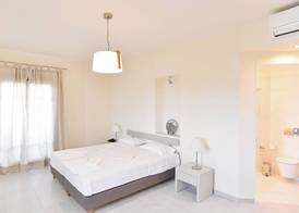 Erato Hotel 5