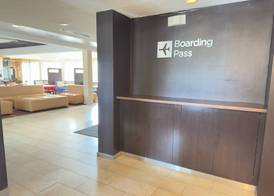Super 8 by Wyndham Dallas Love Field Airport 2