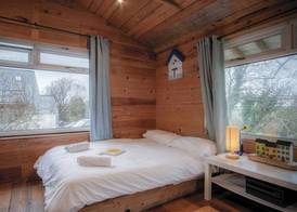 The Hygge Hut - 1 Bed - Freshwest Beach Retreat 4