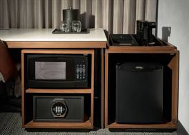 Courtyard by Marriott Montreal Laval 4