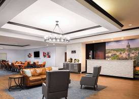 La Quinta by Wyndham Denton - University Drive 3