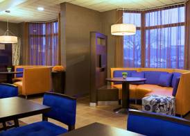 Courtyard by Marriott Bloomington 2
