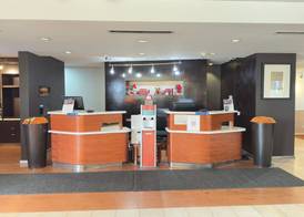 Super 8 by Wyndham Dallas Love Field Airport 4