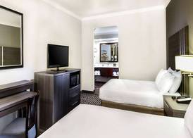 Travelodge by Wyndham Commerce Los Angeles Area 4
