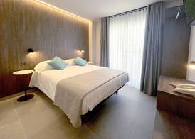 Hotel Quatre Llunes 3