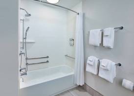 Holiday Inn Express & Suites WEST MONROE by IHG 3