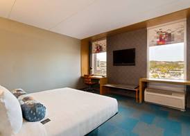 Aloft by Marriott Birmingham Soho Square 4