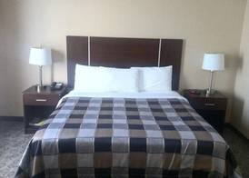 Days Inn by Wyndham Brampton 4