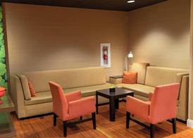 Courtyard by Marriott Erie Ambassador Conference Center 2