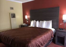 Americas Best Value Presidents Inn on Munras 4