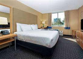 La Quinta by Wyndham West Palm Beach Airport 4