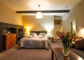 Six Brunton Place Guest House 3