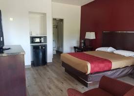 Econo Lodge Inn & Suites Lake Harmony - Pocono Mountains Area 4