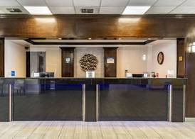 Best Western PLUS Lake Front Hotel 5