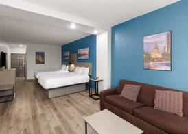 La Quinta Inn & Suites by Wyndham Kyle - Austin South 5