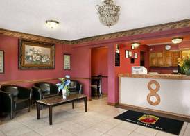 Super 8 by Wyndham New Castle 4