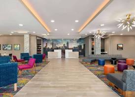 La Quinta Inn & Suites by Wyndham Braselton 5