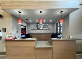 Country Inn & Suites by Radisson, Port Charlotte, FL 3