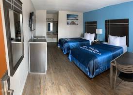 Days Inn by Wyndham Orange 5
