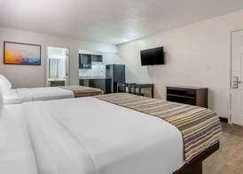 Suburban Studios Spartanburg - I-26 4