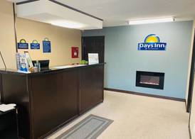 Days Inn by Wyndham Plymouth 3