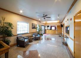 Econo Lodge Inn & Suites Corpus Christi 4