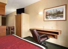 Days Inn & Suites by Wyndham Lafayette IN 4