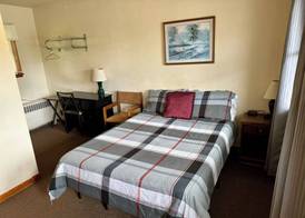 Napps Motel 3