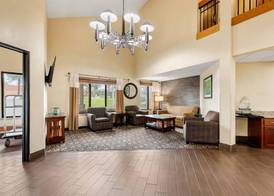 Quality Inn & Suites Lawrence - University Area 2