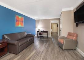 Budget Inn & Suite Atlanta Marietta Stadium 3