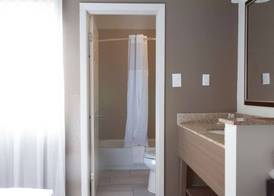 Comfort Suites Baton Rouge South I-10 3