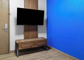 Holiday Inn Express & Suites MARION by IHG 5