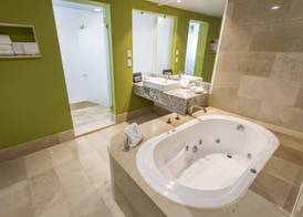 Holiday Inn QUERETARO ZONA KRYSTAL by IHG 4