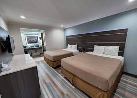 Travelodge Inn & Suites by Wyndham Fullerton 5