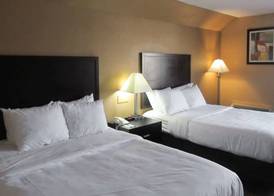 Quality Inn & Suites Cincinnati Uptown Norwood 3