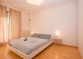 Benacus E4 Apartment by Wonderful Italy 4
