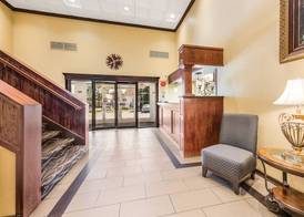 Econo Lodge Quakertown 5