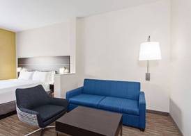 Holiday Inn Express & Suites OAKLAND-AIRPORT by IHG 5