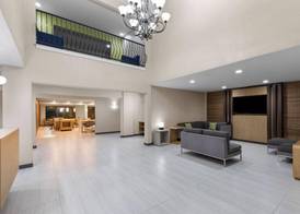 Hawthorn Extended Stay by Wyndham College Station South 4