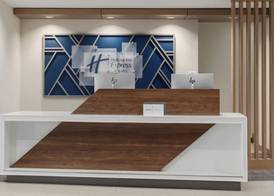Holiday Inn Express & Suites VAUGHAN-SOUTHWEST by IHG 2