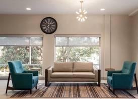 La Quinta Inn & Suites by Wyndham Clovis CA 5