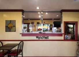 Americas Best Value Inn Buda 5