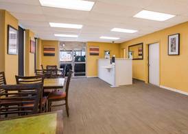 Econo Lodge Gretna - New Orleans 4