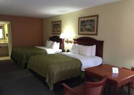 Econo Lodge Inn & Suites Eagle Pass 5